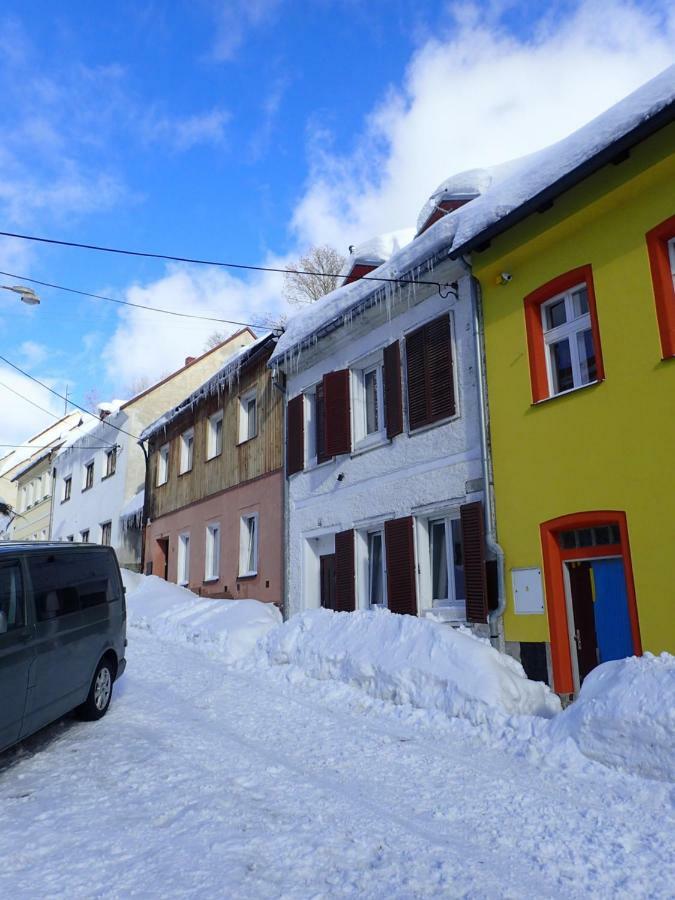 Apartman Pod Bozim Darem ヤーヒモフ エクステリア 写真